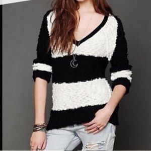 FREE PEOPLE  black and cream knubby knit sweater